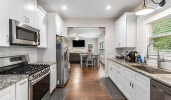 201 Wilhelmina Dr, Austell, GA 30168