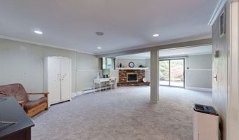 13 Birch Rd, Danbury, CT 06811