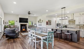 11830 Farm Road 1195, Aurora, MO 65605