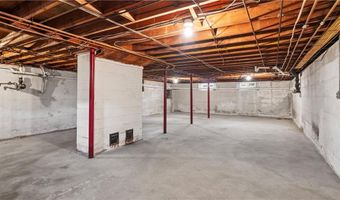 67 Vancouver Ave, Warwick, RI 02886