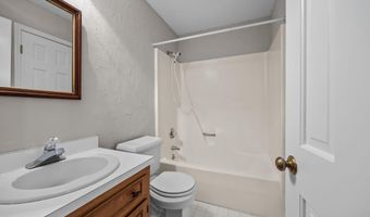 8405 Bells Lake Rd, Apex, NC 27539