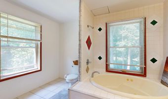 800 Summer St, Auburn, ME 04210