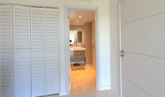 20379 W Country Club Dr 2334, Aventura, FL 33180