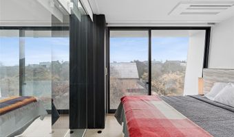 9 Ocean Ln, Amagansett, NY 11930