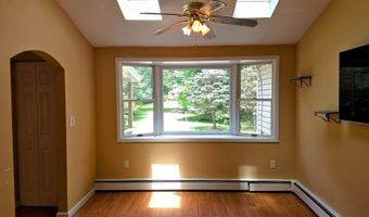 17 Youngs Rd, Andover, NJ 07860