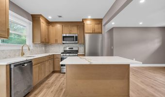 23 Georgetown Blvd, Barnegat, NJ 08005