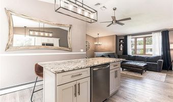 42 Seminole Trl, Cranston, RI 02921