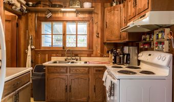 338 Flathead Lodge Rd, Bigfork, MT 59911