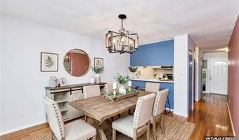 221 Braeshire Dr A, Ballwin, MO 63021