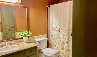 751 Canterbury Dr, Biloxi, MS 39532
