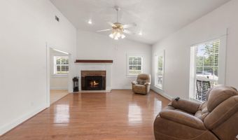 975 County Road 2954, Alba, TX 75410