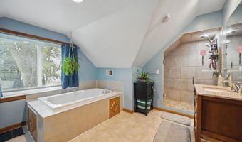 724 Columbia, Algonac, MI 48001