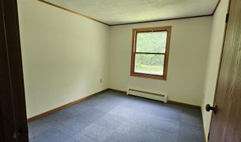 36 Brimstone Corner Rd, Antrim, NH 03440