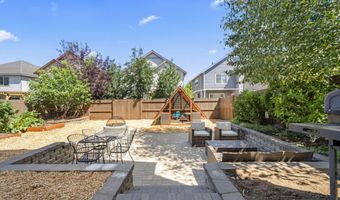 3523 NE Crystal Springs Dr, Bend, OR 97701