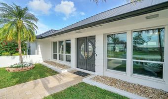 324 Fairway Ct, Atlantis, FL 33462