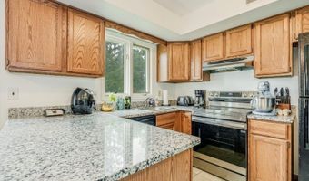 312 Cheyenne Rd 312, Andover, NJ 07848