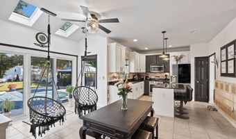 126 Manhattan Ave, Bayville, NJ 08721