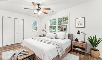 10 Chesterfield Lake Dr, Beaufort, SC 29906