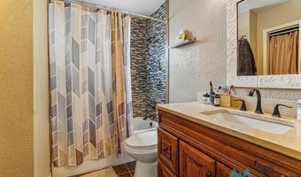 320 Nelson St, Carlsbad, NM 88220