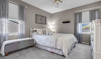 8 Eagle Dr, Bayville, NJ 08721
