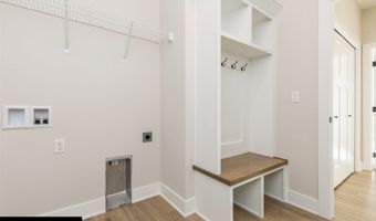 413 NE 59th St, Ankeny, IA 50021