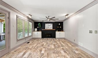 2069 Ursuline Way NW, Acworth, GA 30101