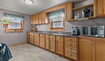 215 E WINNEBAGO St, Appleton, WI 54911