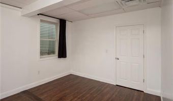 413 High St, Bristol, RI 02809