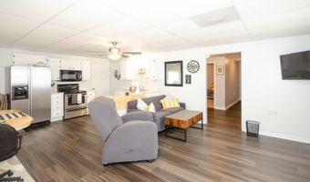 4580 Lakeshore Dr, Bean Station, TN 37708