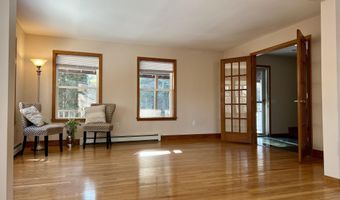 8 Pine Hill Dr, Belfast, ME 04915