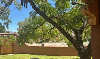 525 SOLANO Dr SE, Albuquerque, NM 87108