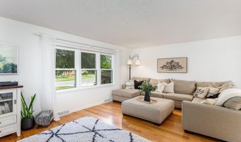 2515 Eisenhower Ave, Ames, IA 50010