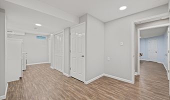8 AMYS WAY Ct, Baltimore, MD 21234