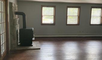 17 Prospect Mountain Rd, Alton, NH 03809