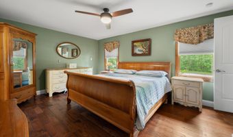 52 Thornridge Dr, Colchester, CT 06415