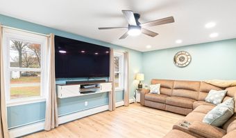 35 Woodbine St, Attleboro, MA 02703