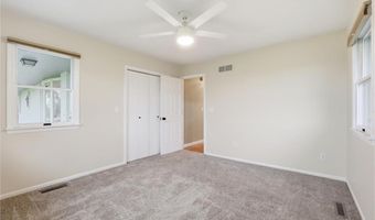 17341 N 158th St, Basehor, KS 66007
