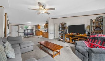 197 Old Homestead Rd, Big Sandy, TN 38221