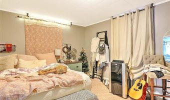 571 Spring St, Newport, RI 02840
