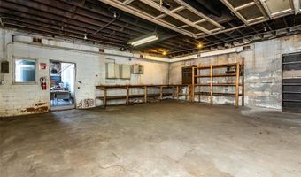 2726 E Broadway, Alton, IL 62002