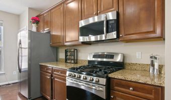 24650 CARIBOU Sq, Aldie, VA 20105