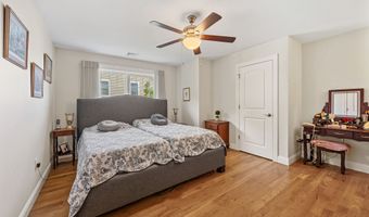 28 Brookview Cir 28, Bristol, CT 06010