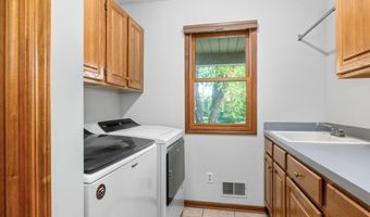 2197 Knollpoint Dr NE, Ada, MI 49301