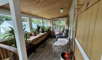 60 Tori Ln, Bennington, VT 05201