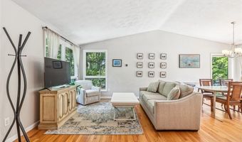 11 Noto Dr, North Providence, RI 02904