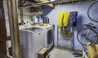 172 Fern St, Bangor, ME 04401