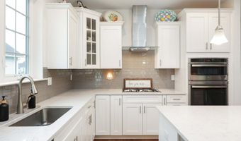 152 Edenton Dr, Barnegat, NJ 08005