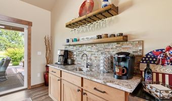 150 Links Dr, Blanchard, ID 83804