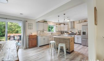 8471 45th St SE, Ada, MI 49301