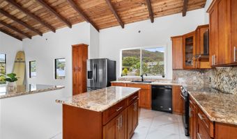 44-279 Kaneohe Bay Dr B, Kaneohe, HI 96744